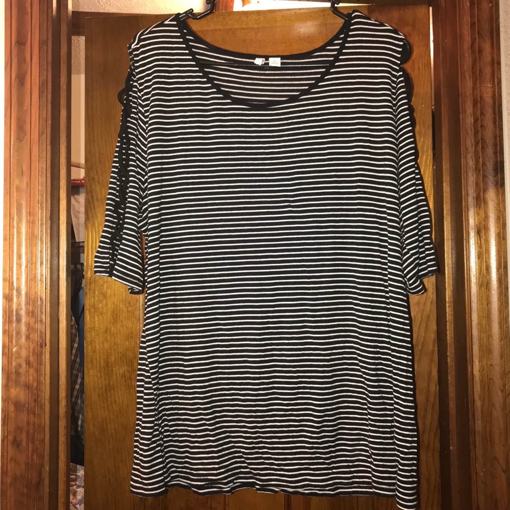 EUC Cato Striped Tee with Lattice Sleeves.